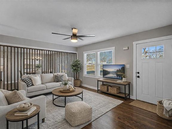 3rd image of 1602 S Queen Ridge Way