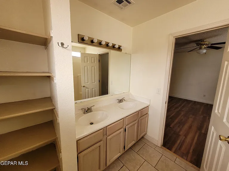 3457 Carlos Moran Ct — Photo 34