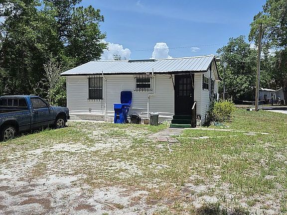 4th image of 943 Butler Ave