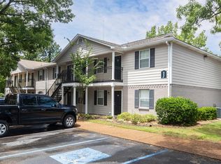 2112 Old Taylor Rd APT J7, Oxford, MS 38655