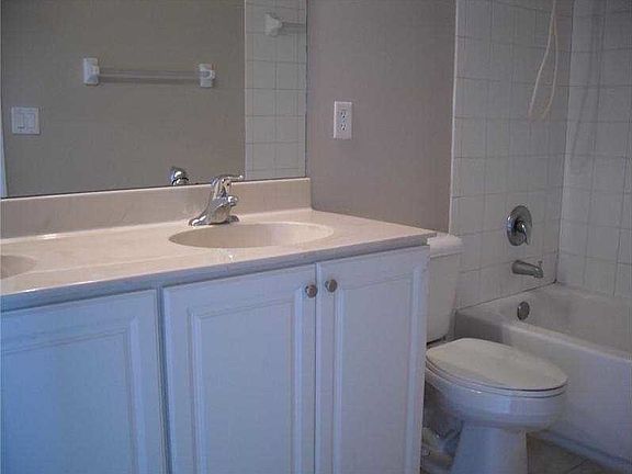 4th image of 5969 Glasgow Way