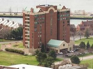 306 Admirals Walk, Buffalo, NY 14202