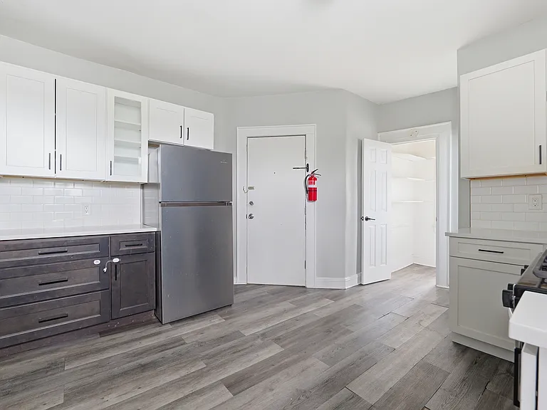 68 Mill St #4 — Photo 1