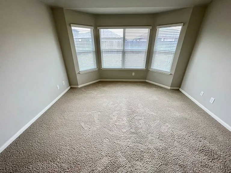 2277 Olive Hill Dr — Photo 12