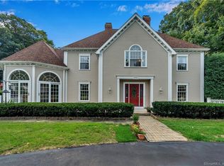 295 Bluff View Dr, Guilford, CT 06437