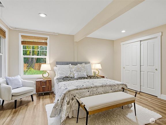 4th image of 3212 193rd Place SE