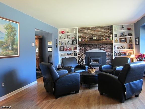5th image of 11 Forest Dr