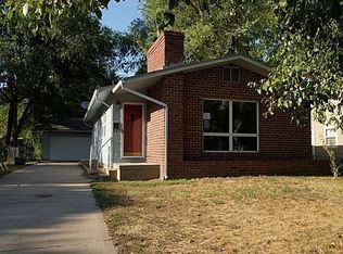 322 E Clark Ave, Augusta, KS 67010