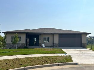 6592 Redpoll Cir, Middleton, WI 53562