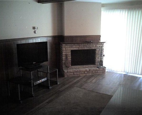 2nd image of 59 Old Farm Cir
