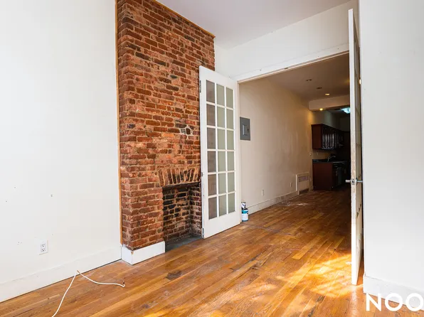 243 Irving Avenue image 10 of 17