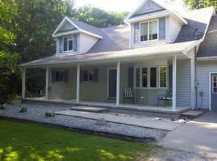 4719 E Shaffer Rd, Midland, MI 48642