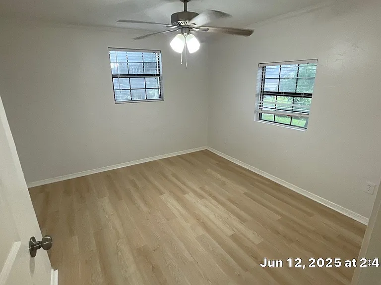 3404 Moulton St — Photo 22