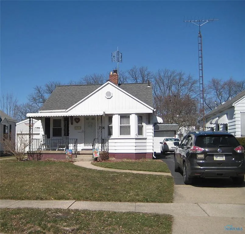 734 Alvison Rd photo 1