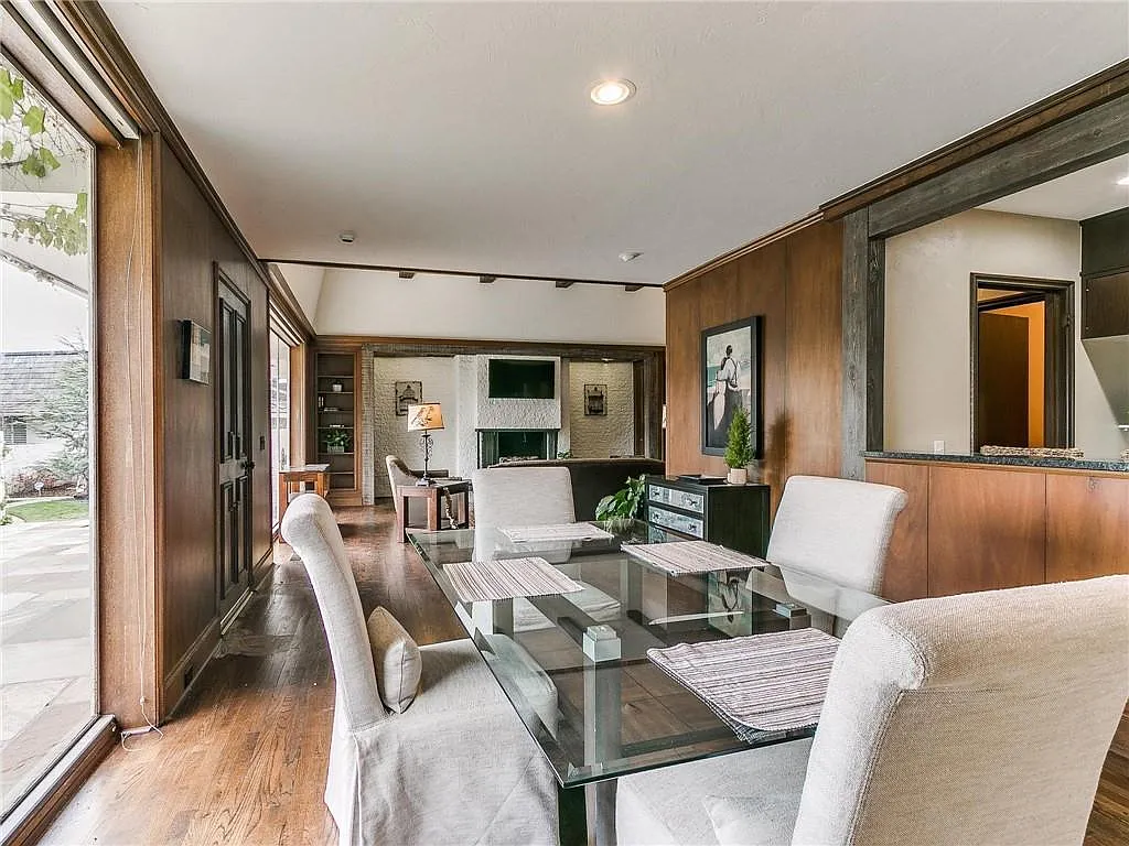 2 bed, 2.5 bath, 2000 sqft, $3,000 — Photo 2