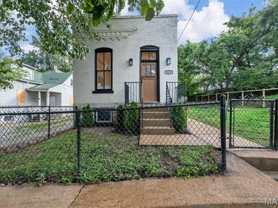 307 Goetz Ave, Saint Louis, MO, 63125