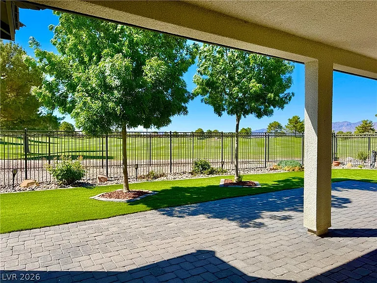 5025 E Beacon Ridge Dr — Photo 7