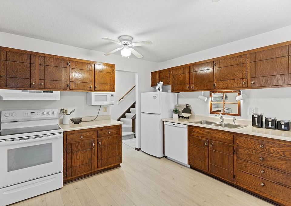 1st image of 2355 Dorland Pl