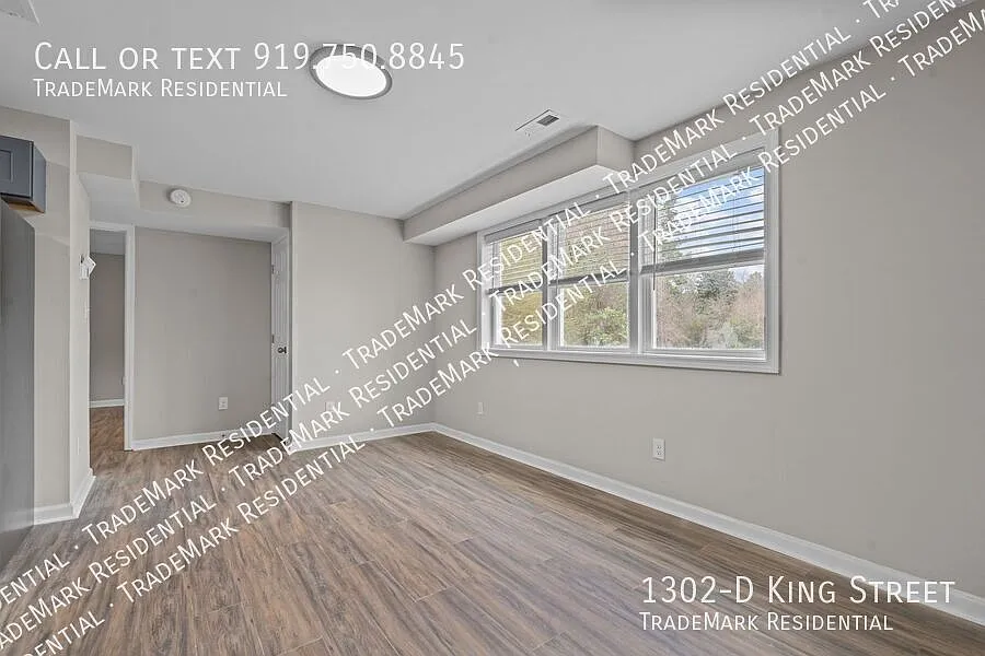 Experience Modern Living: Newly Renovated 1 Bed, 1 Bath Apartment Coming Soon! — Photo 4