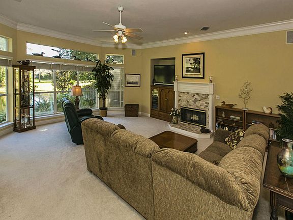 5th image of 8550 Hunters Creek Dr N