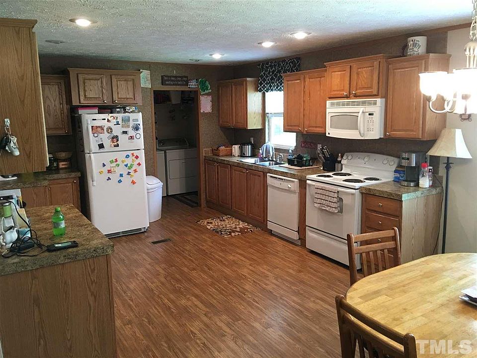 2nd image of 80 Coriander Ln