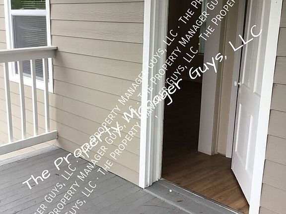 5th image of 119 S Grove St APT A