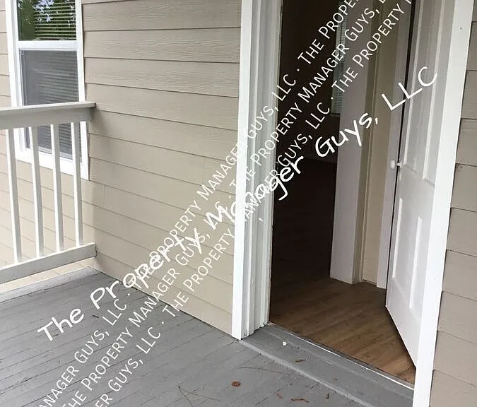 119 S Grove St #A — Photo 5