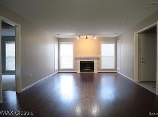 28231 Carlton Way Dr BUILDING 18, Novi, MI 48377