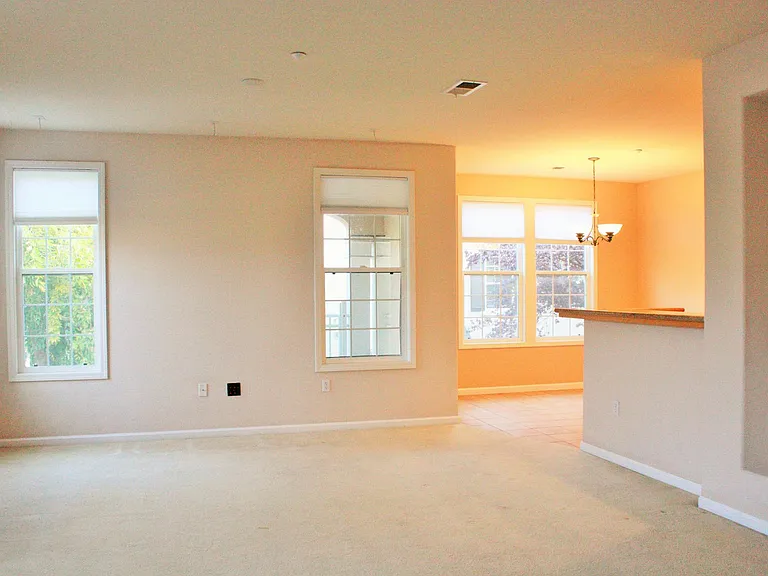 3754 Central Pkwy — Photo 15