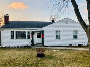 912 Brookwood St, Bensenville, IL 60106