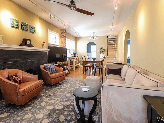 3rd image of 6221 Marquette Ave