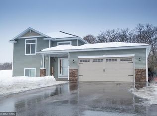 26288 24th St W, Zimmerman, MN 55398