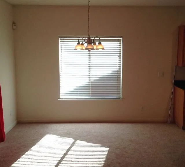 3134 W Lucich Dr — Photo 4