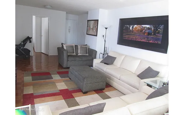 Rented by Douglas Elliman | media 29