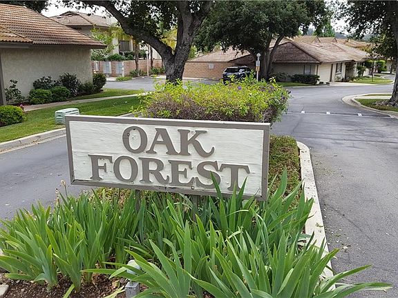 2nd image of 181 Oak Forest Cir