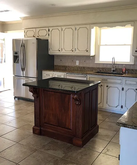 2202 Harding Ave — Photo 6
