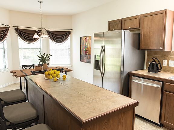 4th image of 13083 Catahoula Dr