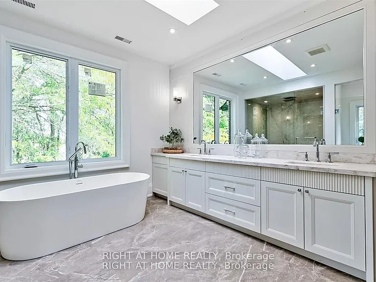 27 Hurlingham Cres — Photo 28