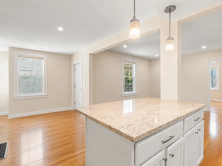 39 Forest St #39A — Photo 5