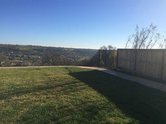 3rd image of 3351 Black Oak Dr
