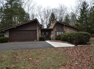 617 Littell Rd, Tracy City, TN 37387