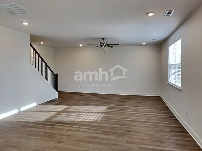 222 S Malayna Dr — Photo 5