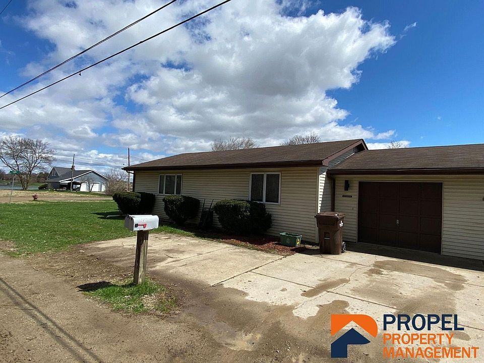 1st image of 43373 Alva Dr