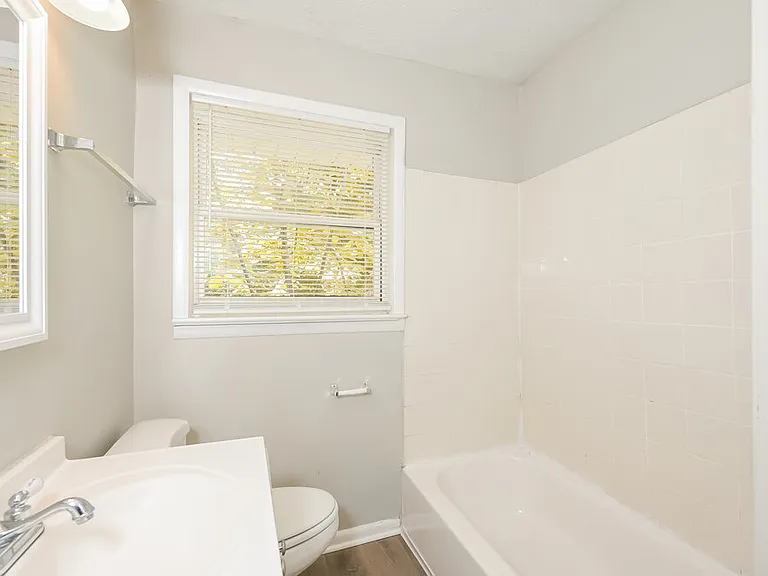 627 Grayson Pkwy — Photo 10