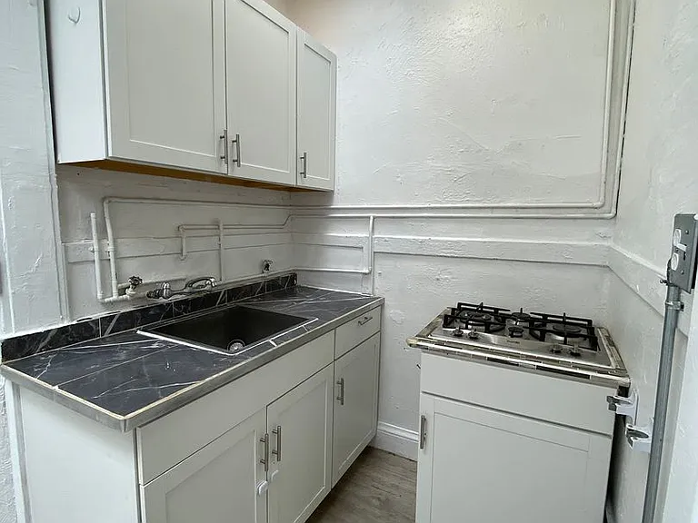 858 Washington St #174-175 — Photo 4