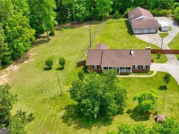 226 Pope Hill Cir, Senoia, GA 30276