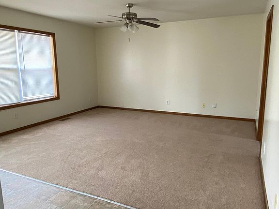 3rd image of 4016 NW Delwood Ct
