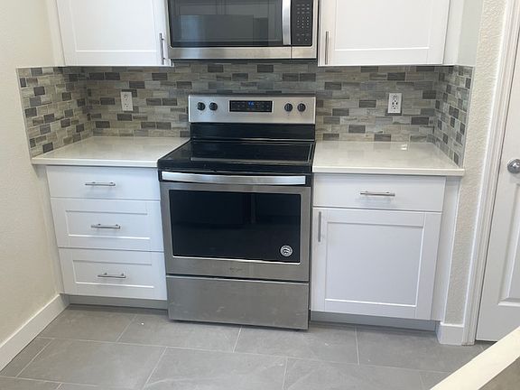 5th image of 9026 Lake Chase Island Way