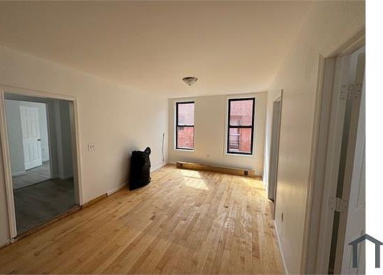 4th image of 1251 Morrison Ave APT 1R