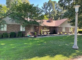 565 Pecan Ln, Piggott, AR 72454
